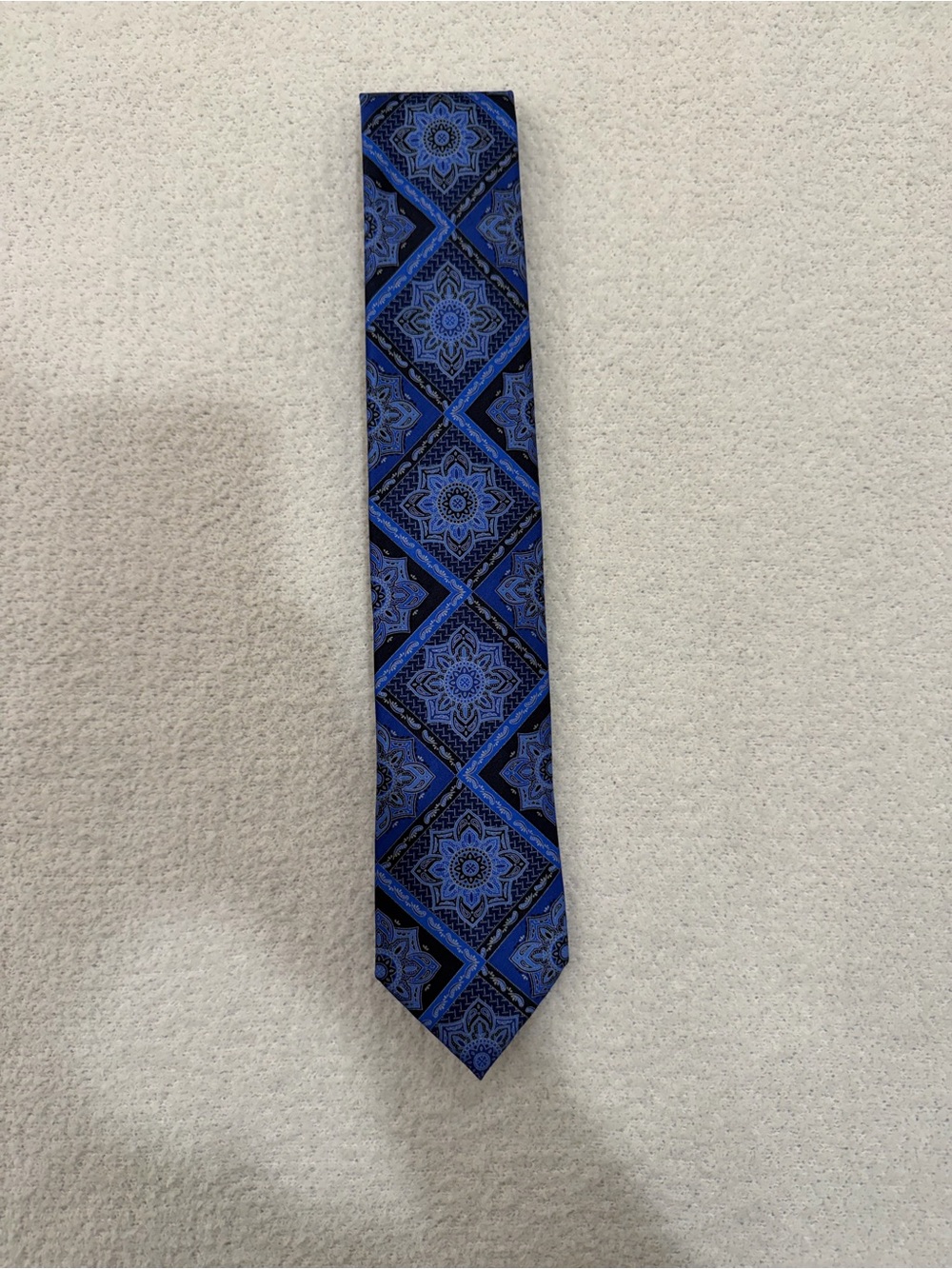Ermenegildo Zegna Blue Geometric Medallion Silk Tie